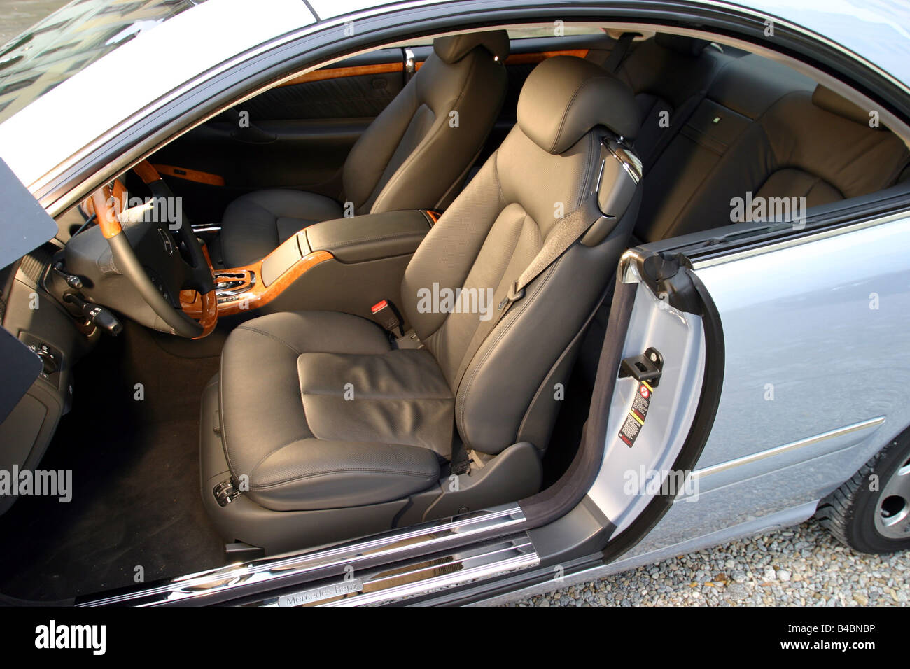 Car, Mercedes CL 600, coupe/Coupe, Luxury approx.s, model year 2000-, silver, FGHDS, interior view, Interior view, seats, Front Stock Photo