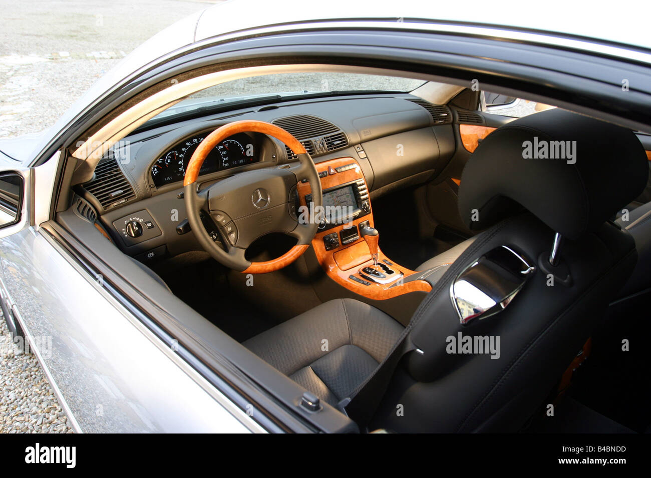 Mercedes cl 600 hi-res stock photography and images - Alamy