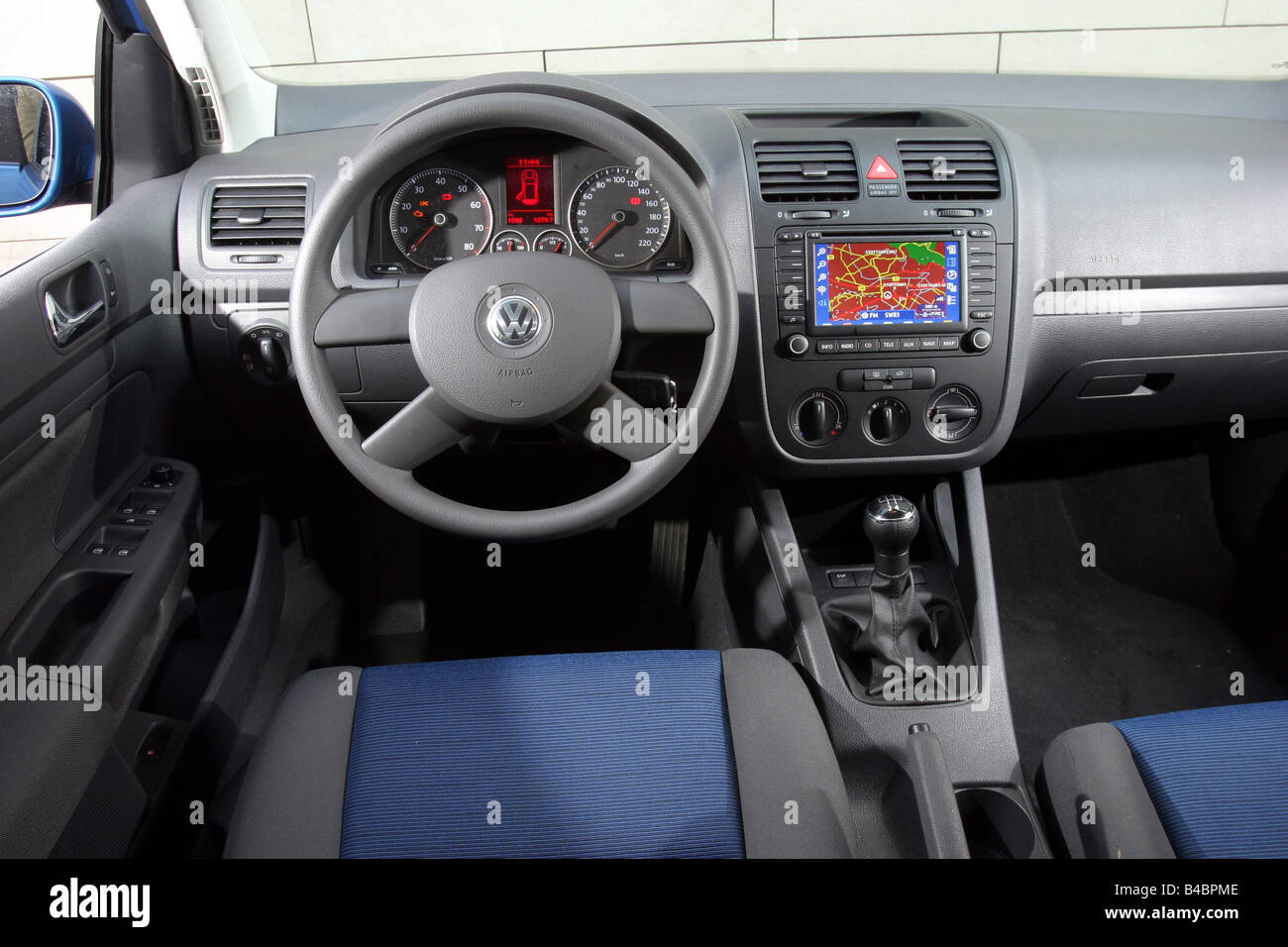 Car Vw Volkswagen Golf V 1 4 Trend Lower Middle Sized
