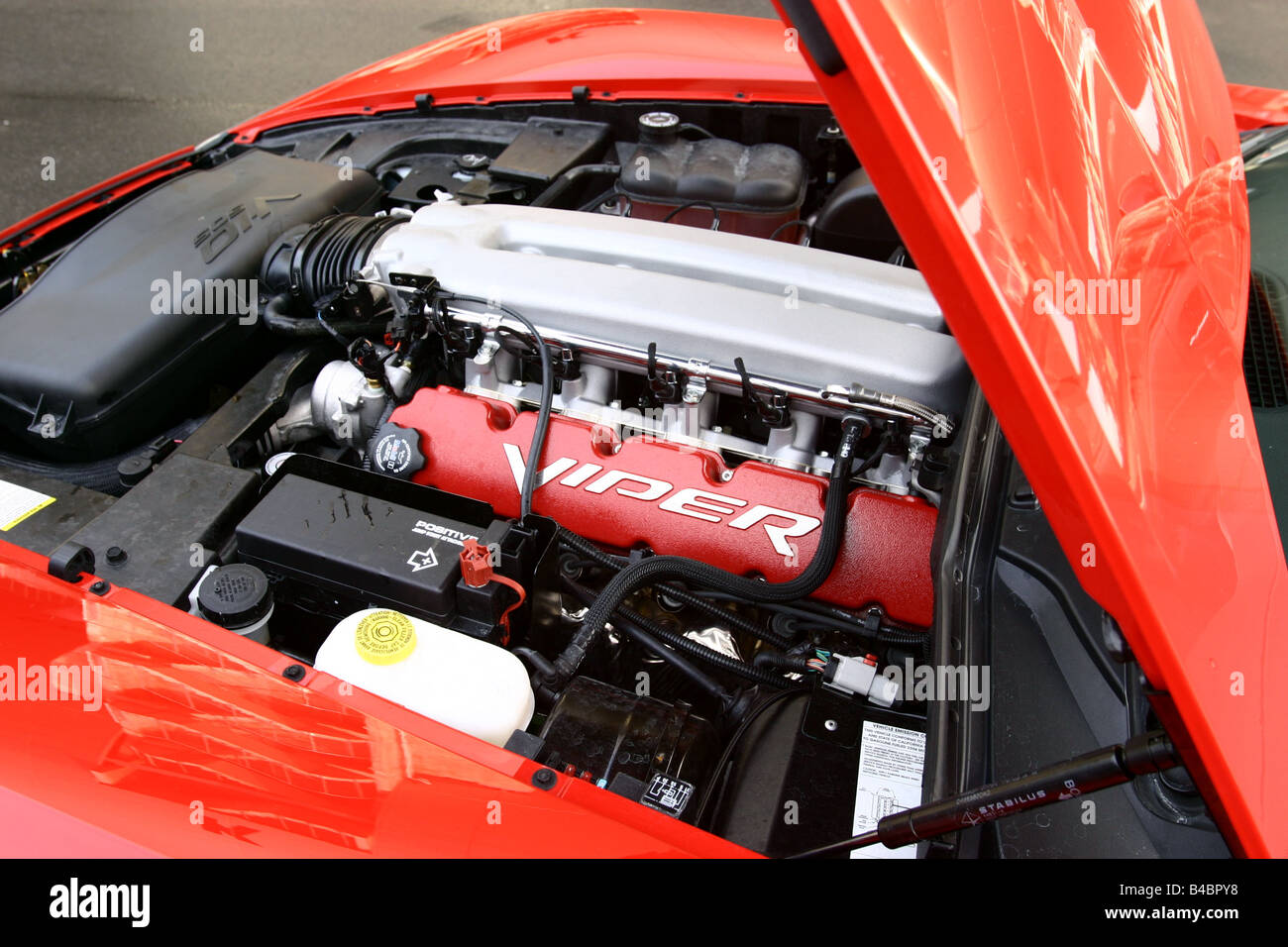 Car, Dodge Viper SRT-10, Convertible, model year 2003-, red, FGHDS, view in engine compartment, technique/accessory, accessories Stock Photo
