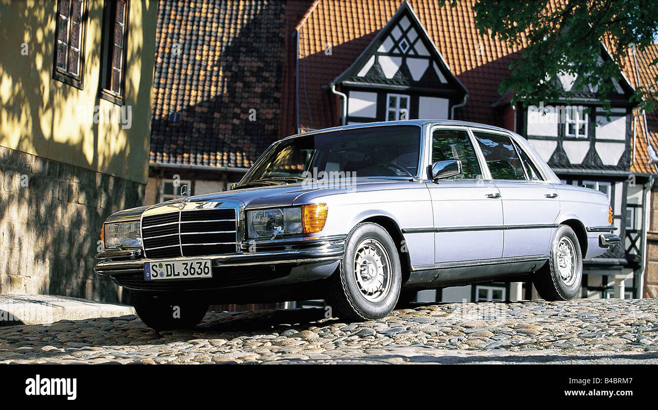Car, Mercedes 450 SEL 6.9, Luxury approx.s, Limousine, model year 1976, Vintage car, Youngtimer, silver, standing, upholding, di Stock Photo