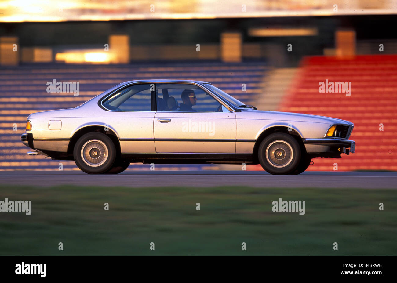 Car, BMW 633 CSi, model year 1976-1982, Youngtimer, The 70s, The 80s, driving, side view, photographer: Frank Herzog Stock Photo