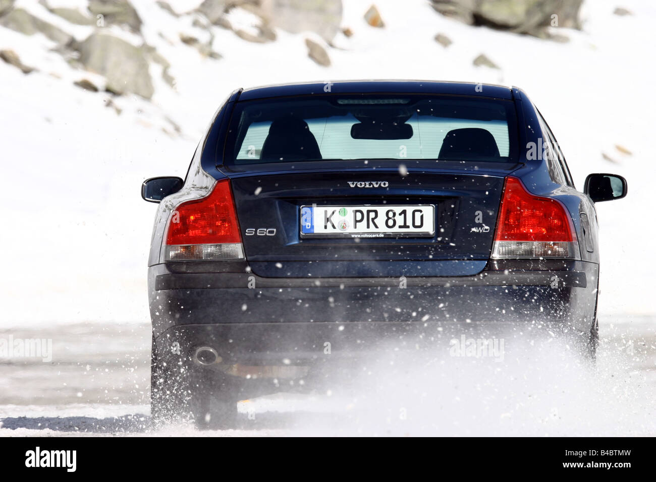 4wd Volvo R60 Car, Volvo S60 4WD, dark blue, Limousine, upper middle-sized , model ...