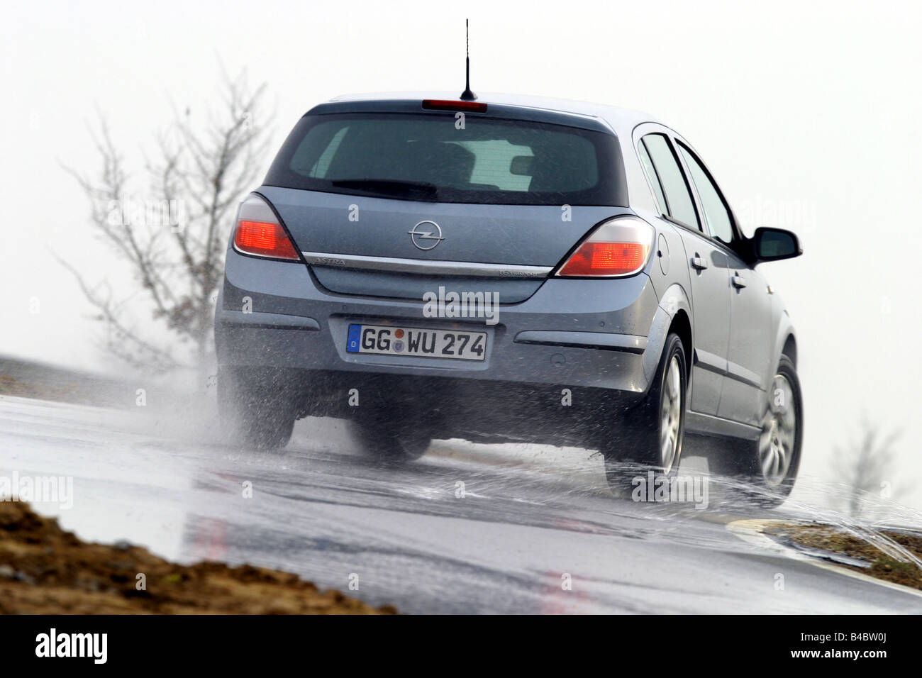 Car Opel Astra Limousine Lower High Resolution Stock Photography And Images Alamy