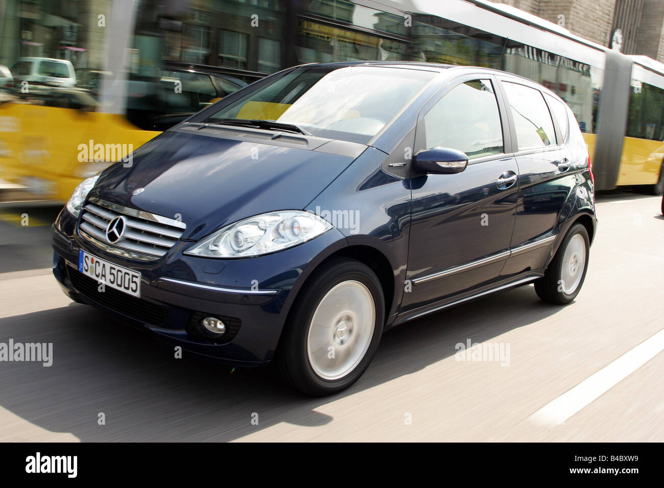 Car, Mercedes A 170, model year 2004, Lower middle-sized class, dark blue,  Limousine, driving, diagonal from the front, frontal Stock Photo - Alamy