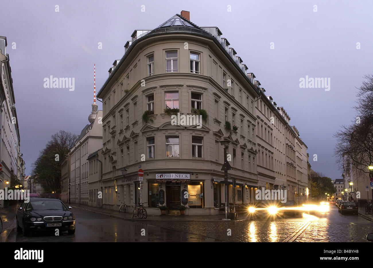 Street scene in the evening, Berlin, Germany Stock Photo - Alamy