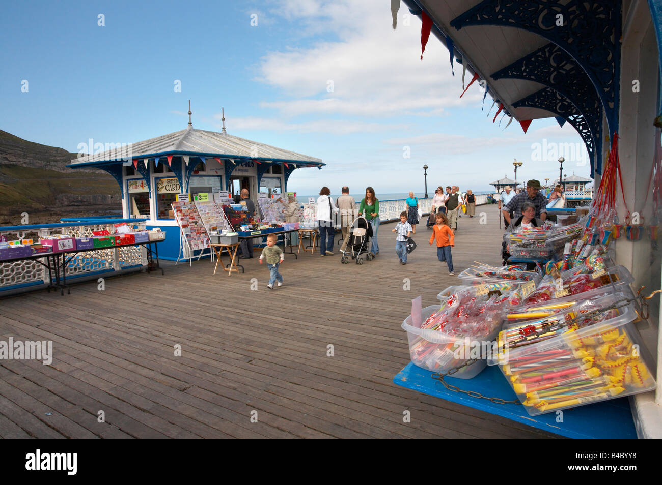 Sweet shop on Llandudno Pier Stock Photo Alamy