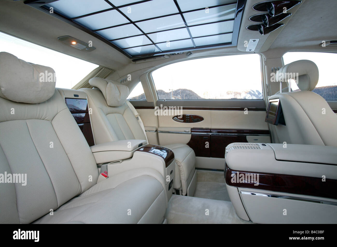 Car, Mercedes Maybach 62, Luxury approx.s, Limousine, model year 2002-,  interior view, Interior view, seats, Rear seate, Glass r Stock Photo - Alamy