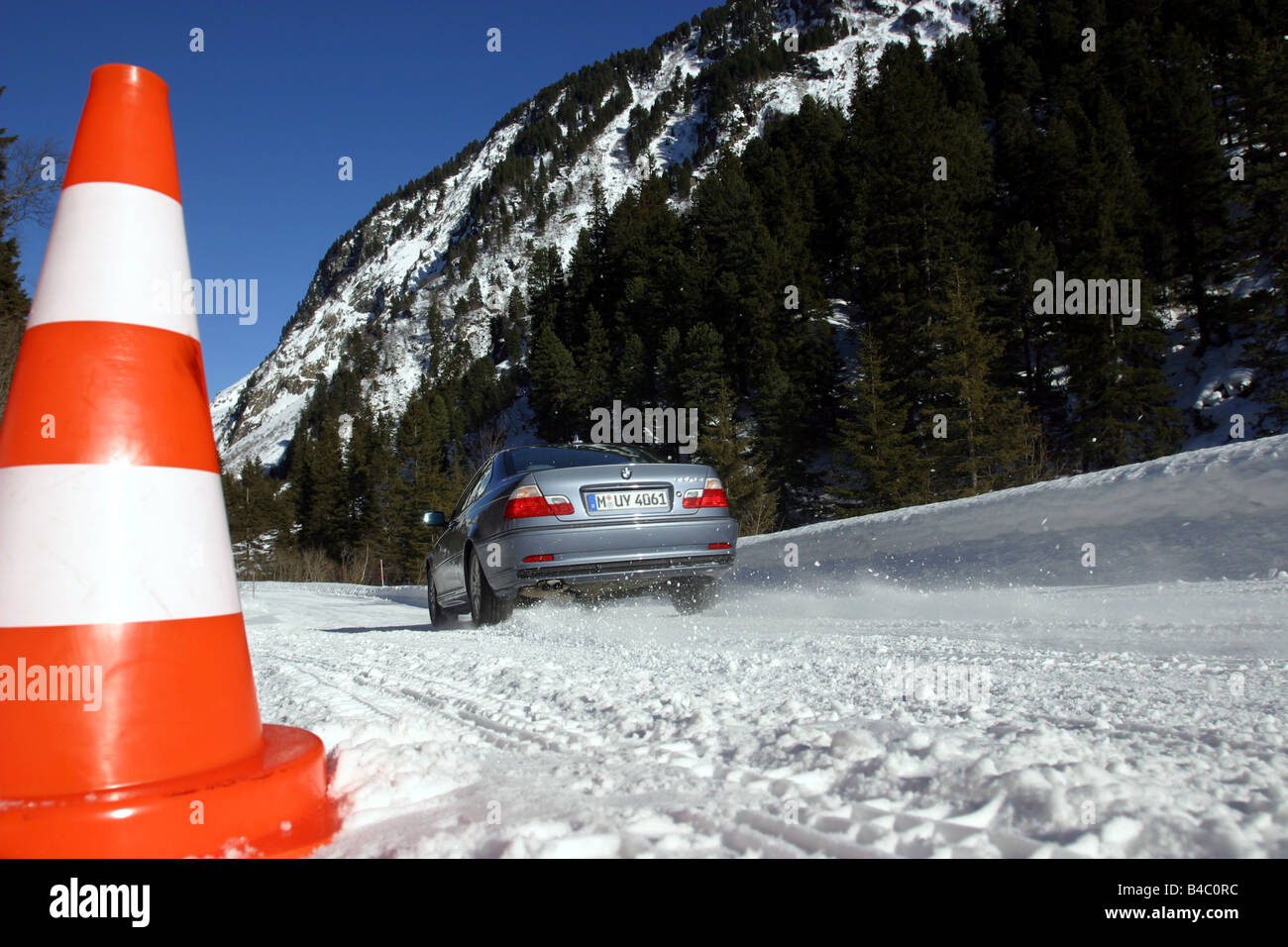 Car, Security, BMW, Winter tire test, Snow, test track, Pilonen