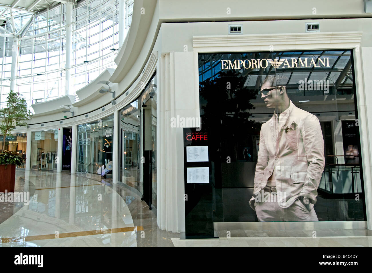 Istanbul Istinye Park shopping mall is a unique urban lifestyle