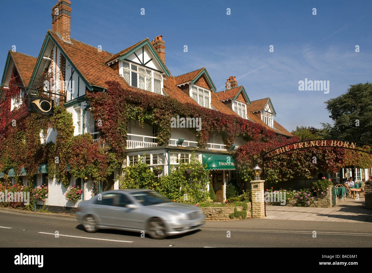 England Oxfordshire Sonning French Horn restaurant Stock Photo Alamy