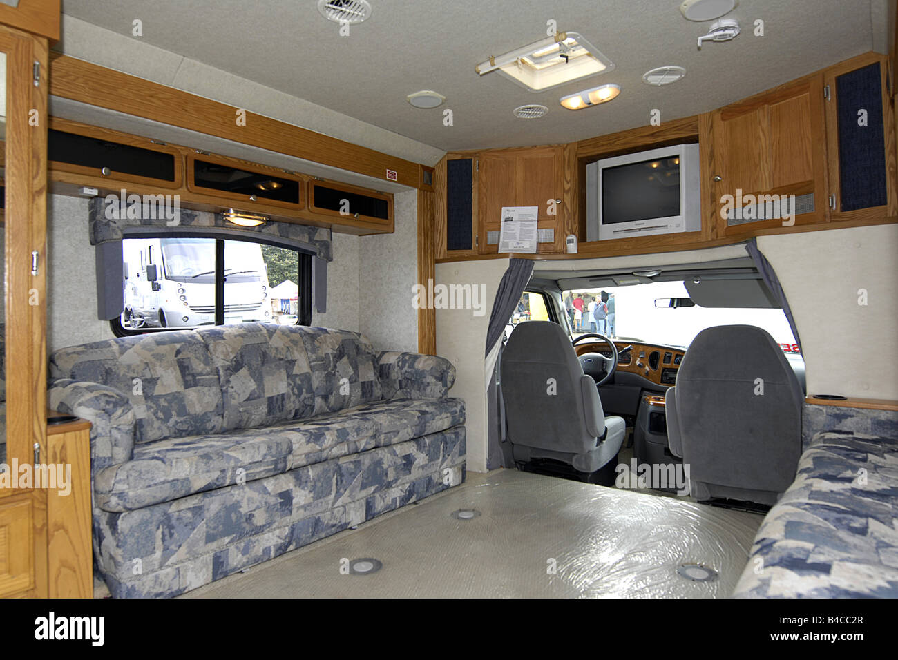 Ford motorhome hi-res stock photography and images - Alamy
