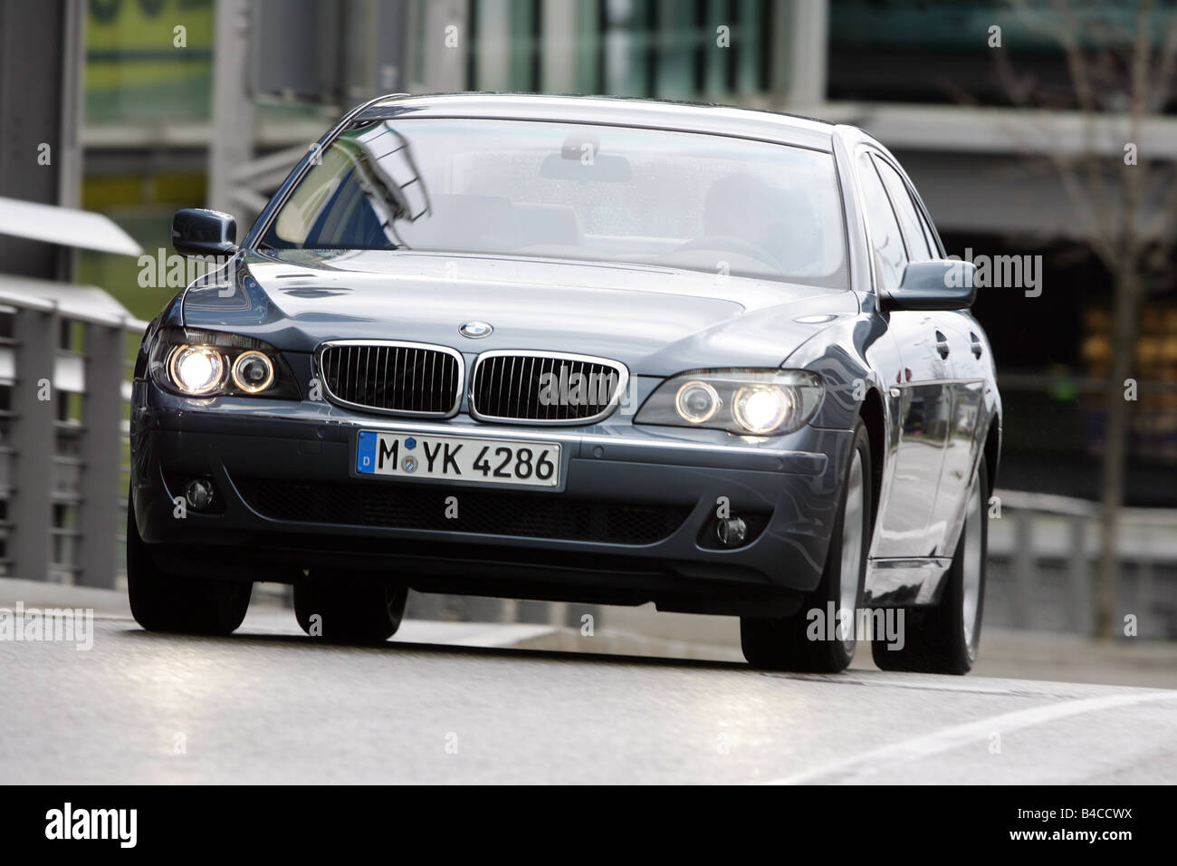 Car, BMW 745d, Luxury approx.s, model year 2005-, anthracite, Limousine ...