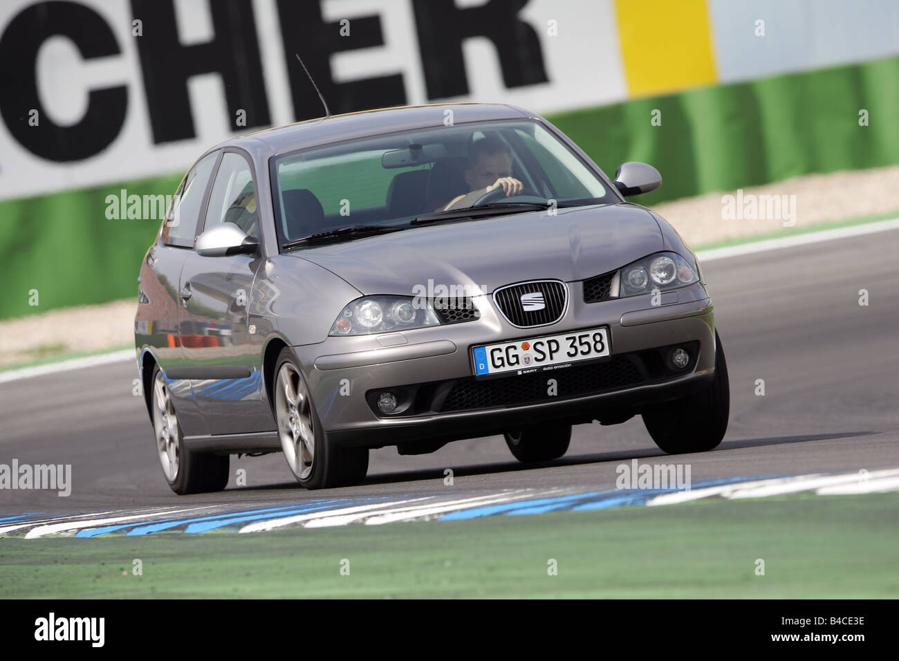 Car, Seat Ibiza FR 1.8 20VT, model year 2005-, small approx., Limousine, driving, diagonal from the front, frontal view Stock Photo - Alamy