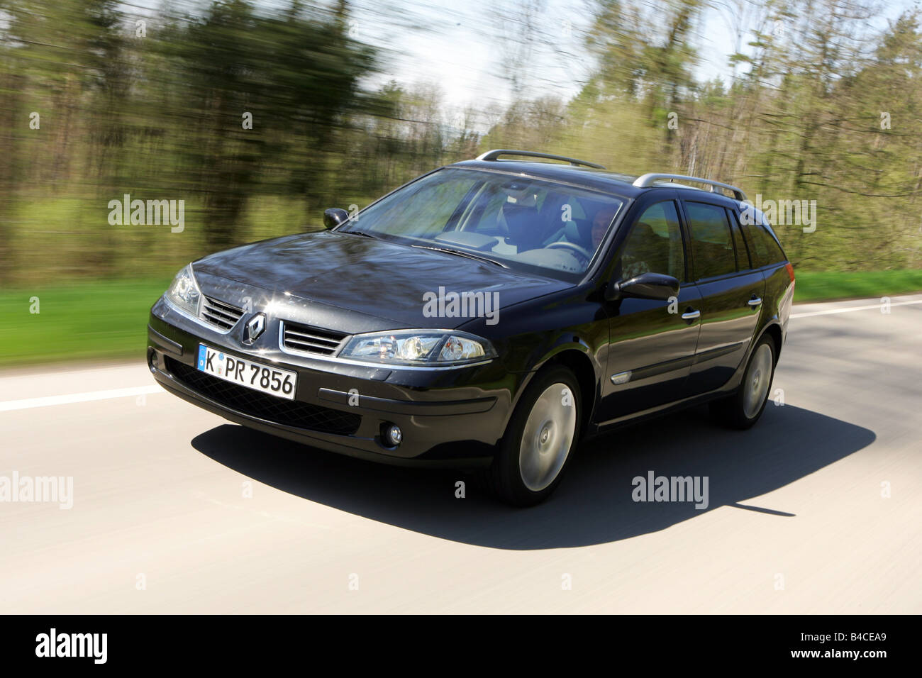 Renault Laguna Grandtour 2 0 High Resolution Stock Photography And Images Alamy