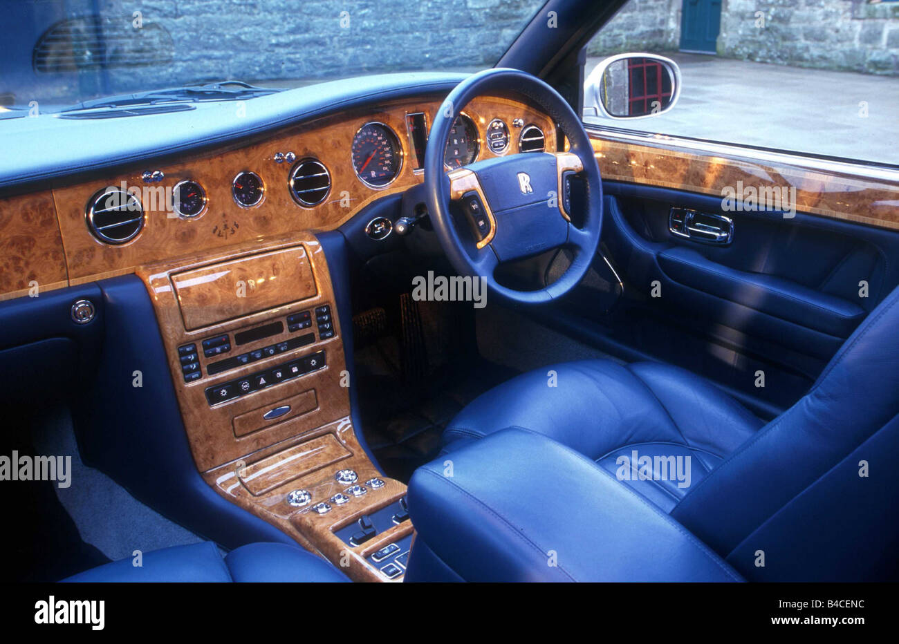 Rolls royce silver seraph hi-res stock photography and images - Alamy