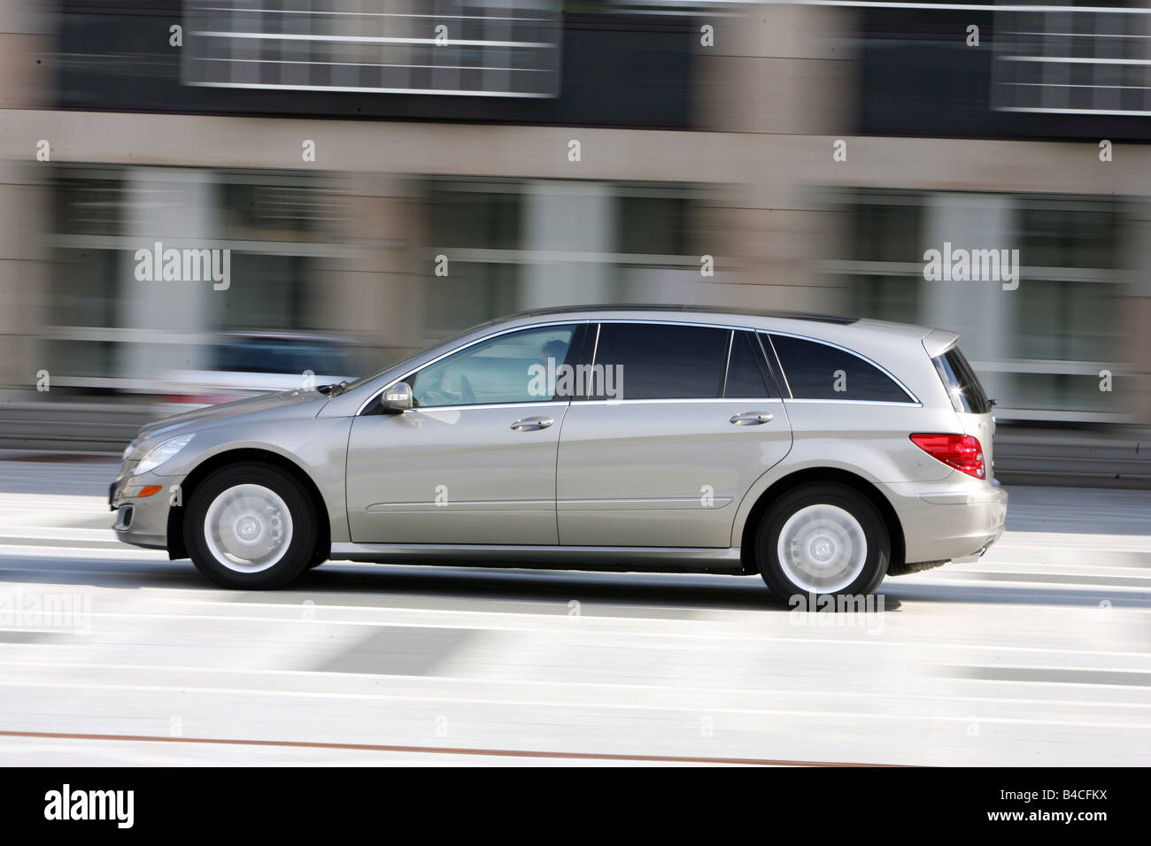 Mercades R 500 Mercedes r 500 hi-res stock photography and images - Alamy