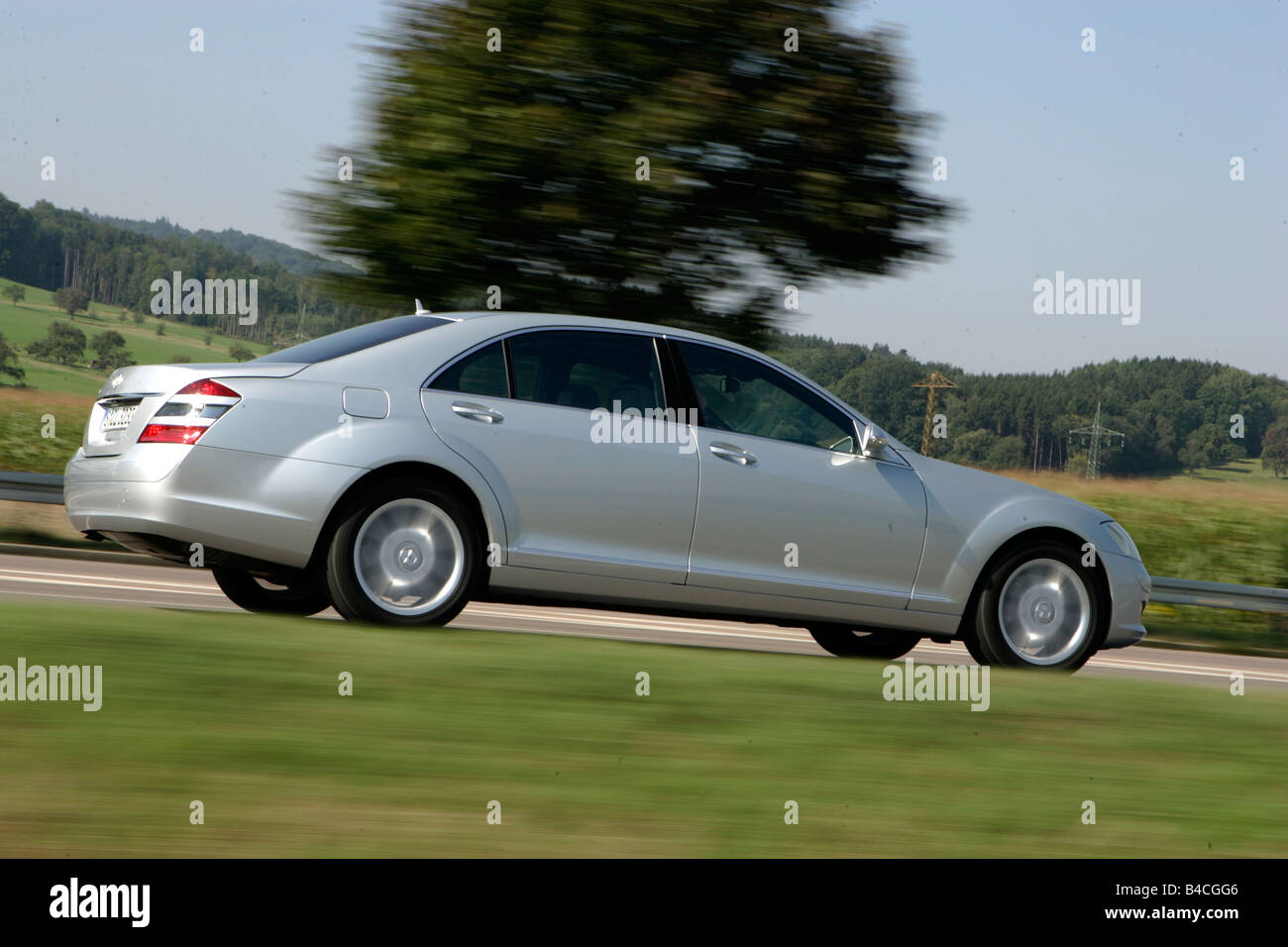 Car Mercedes S 500 Model Year 05 Silver Limousine Luxury Stock Photo Alamy