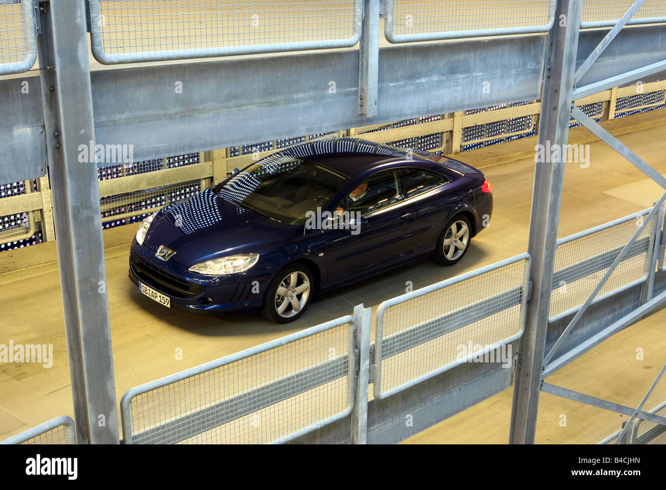 Peugeot 407 Coupe V6 HDi FAP 205, model year 2005-, dark blue, standing, upholding, diagonal from the front/oben, frontal view, Stock Photo