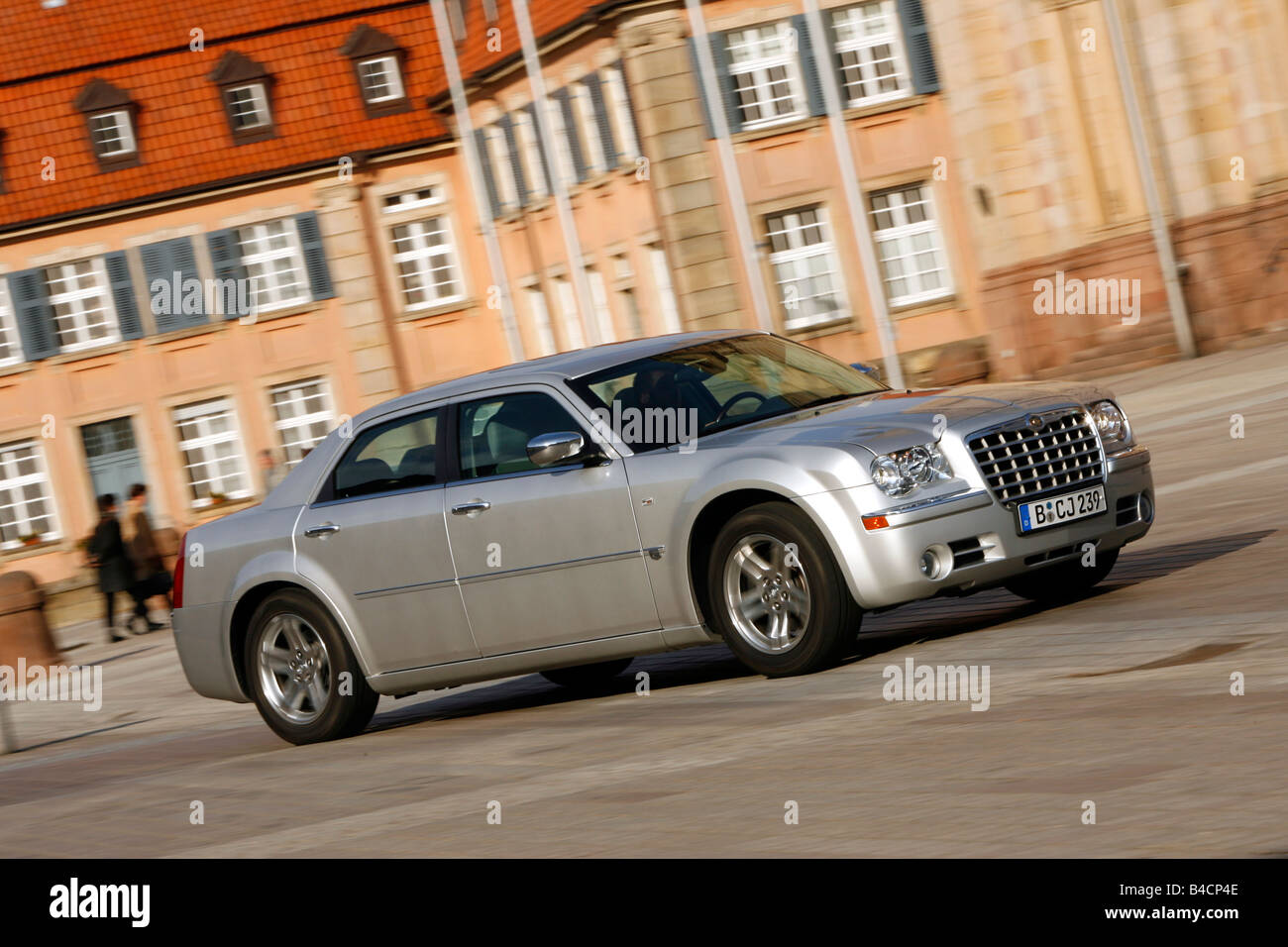 Chrysler 300C 3.5, model year 2006-, silver, driving, diagonal from the ...