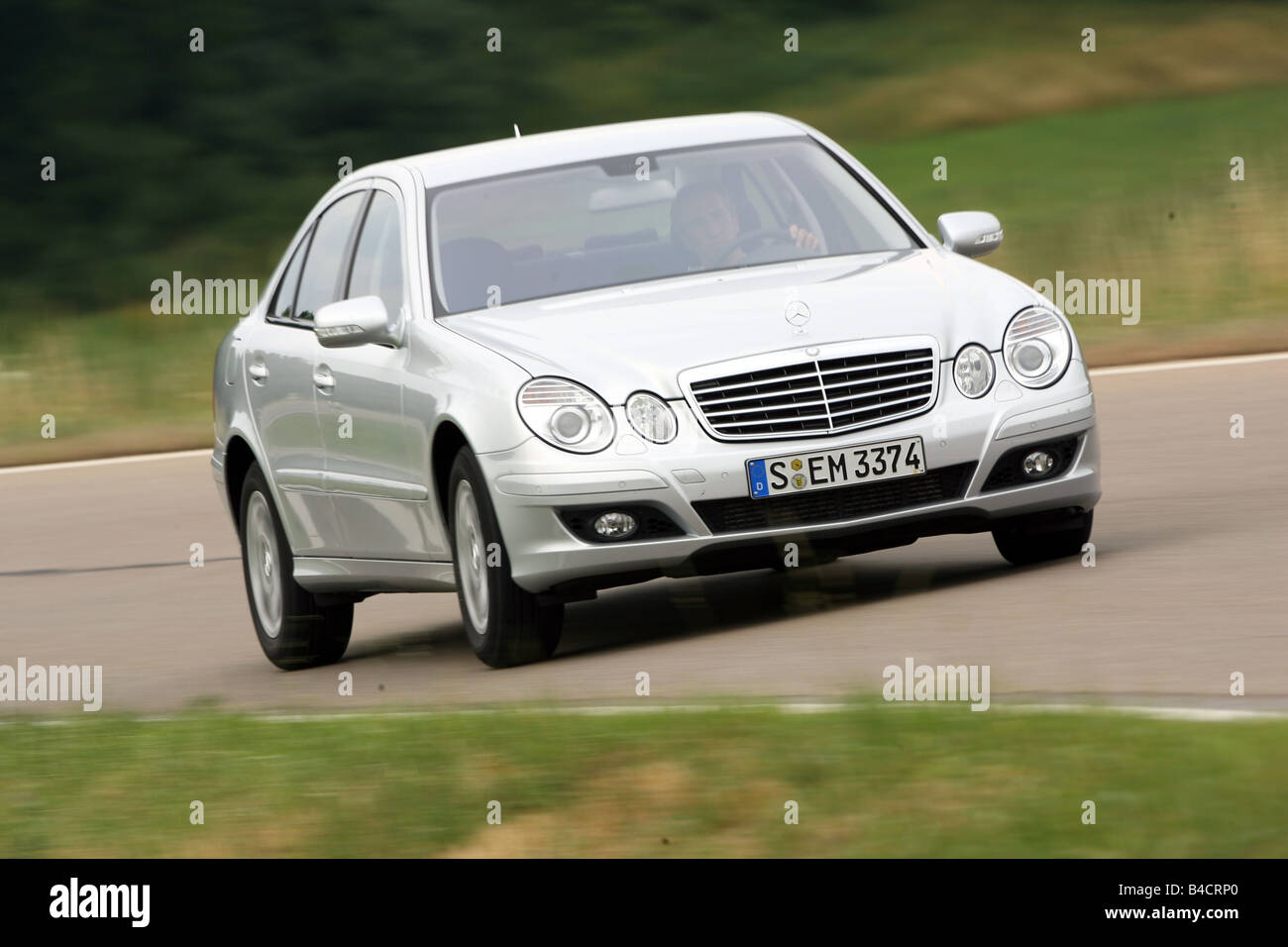 Mercedes e 220 cdi High Resolution Stock Photography and Images - Alamy