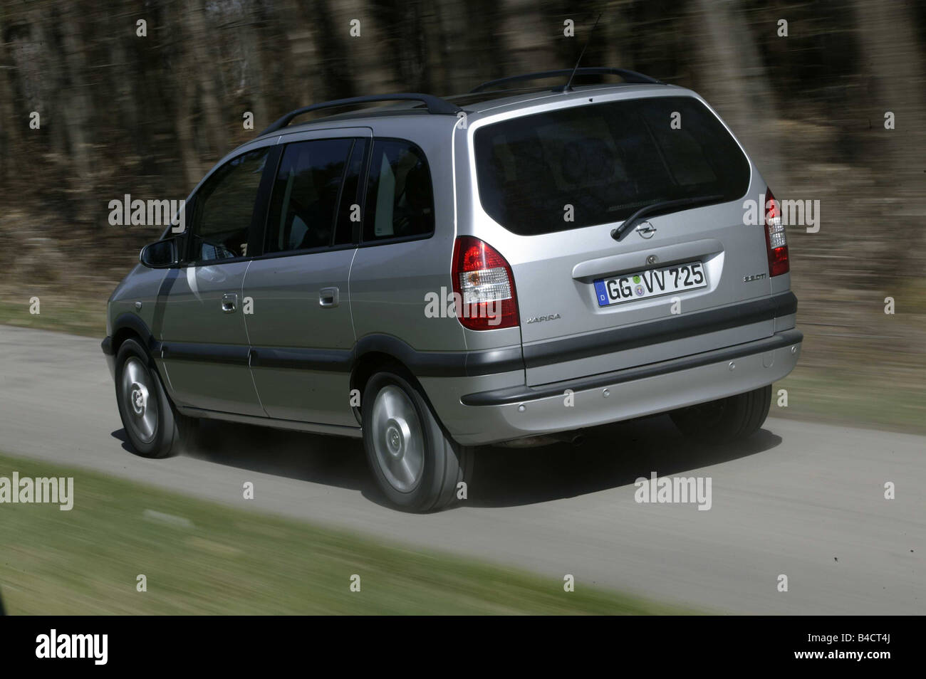 Zafira hi-res stock photography and images - Alamy