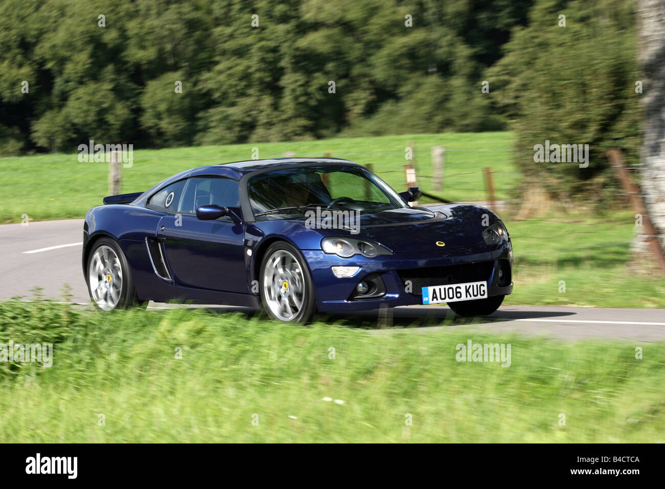 https://c8.alamy.com/comp/B4CTCA/lotus-europa-s-model-year-2006-blue-moving-diagonal-from-the-front-B4CTCA.jpg