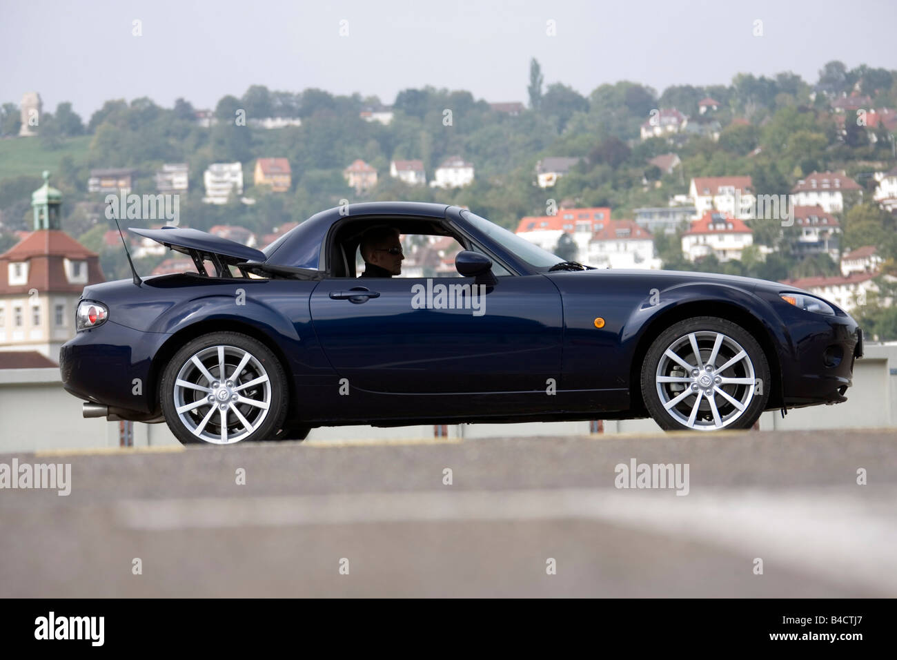 Mazda Mx 5 2 0 Mzr Roadster Coupe High Resolution Stock Photography And Images Alamy