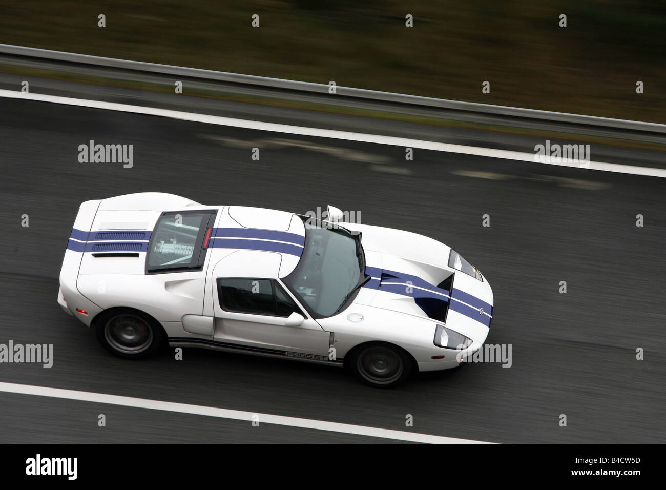 Ford gt side view hi-res stock photography and images - Alamy