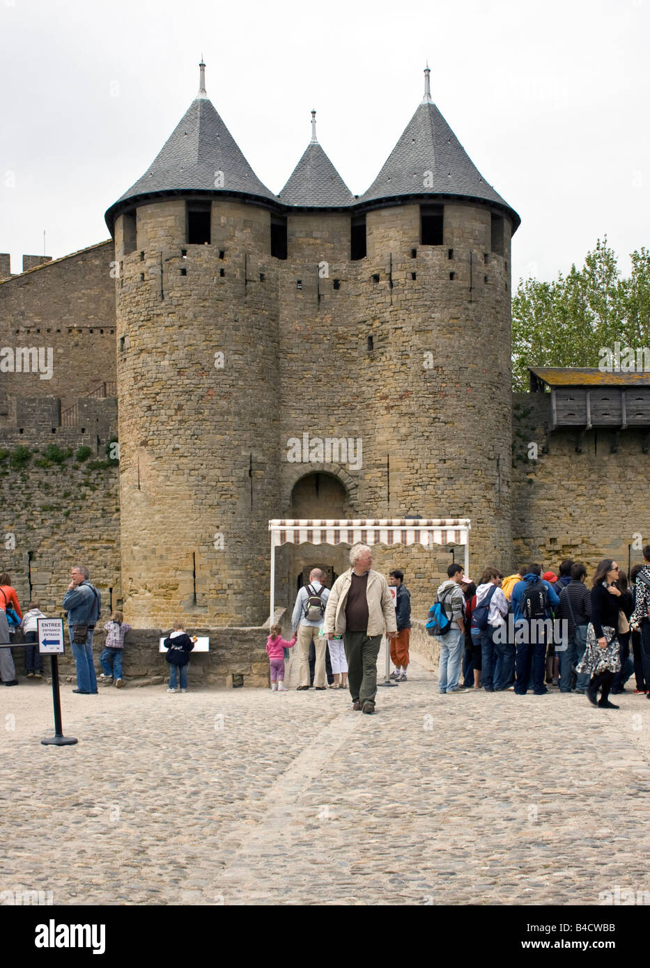 Is It Worth It To Visit Carcassonne, France? – The Girl Who Goes