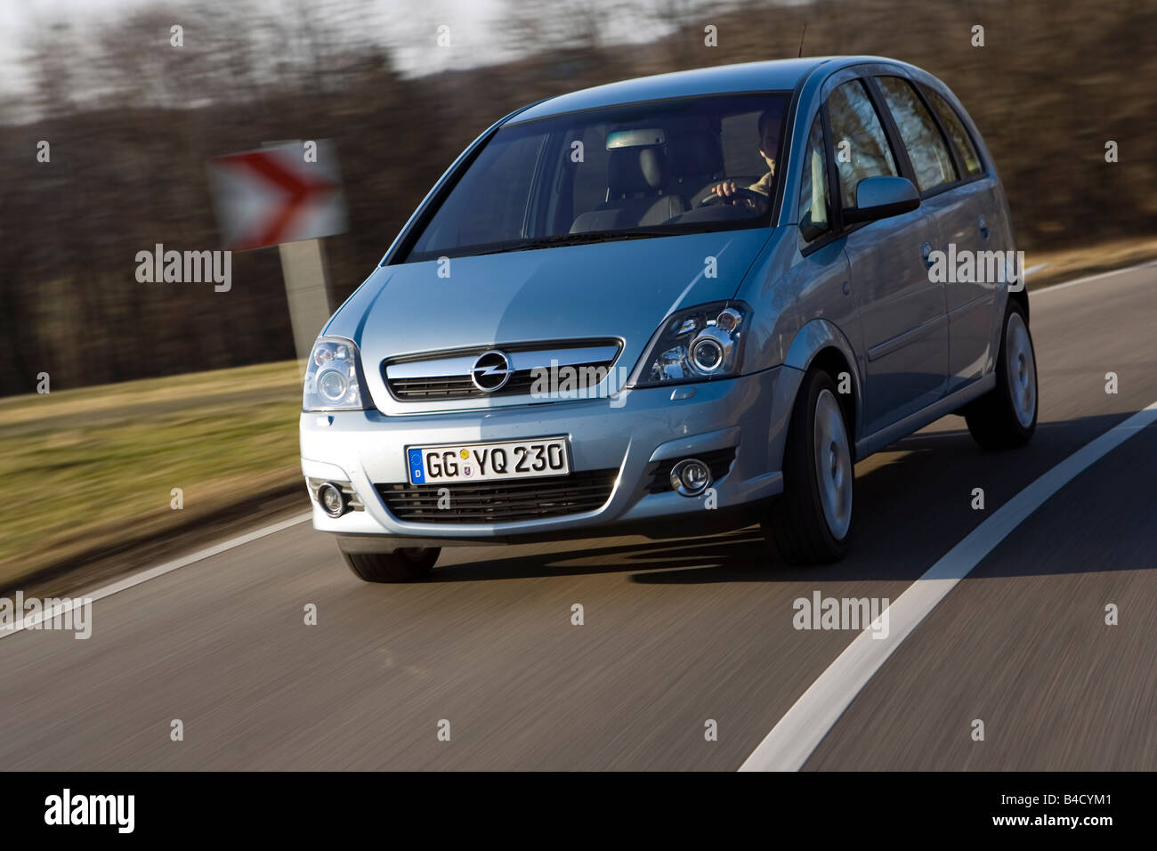 Opel Meriva 1 7 Cdti Model Year 07 Silver Driving Diagonal Stock Photo Alamy