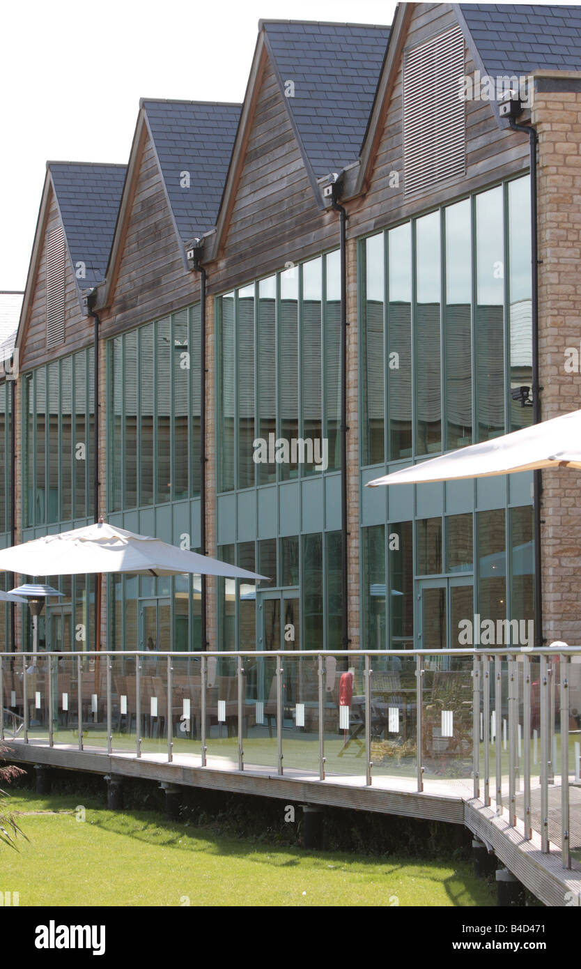 Cotswold Water Park Four Pillars Hotel Stock Photo Alamy