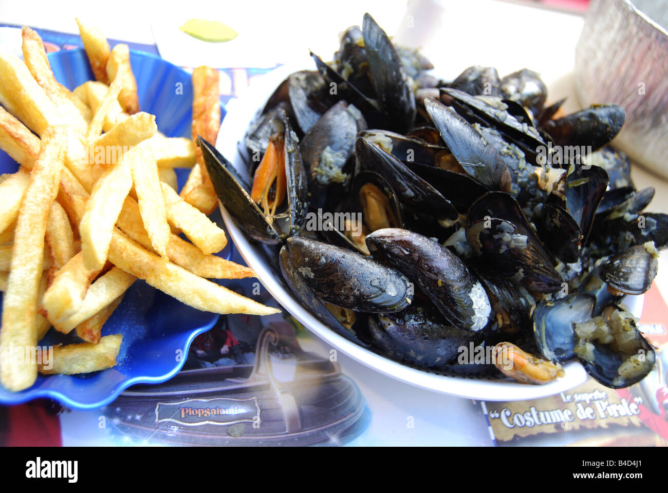 portion of mussels and chips at Lille Braderie France Stock Photo Alamy