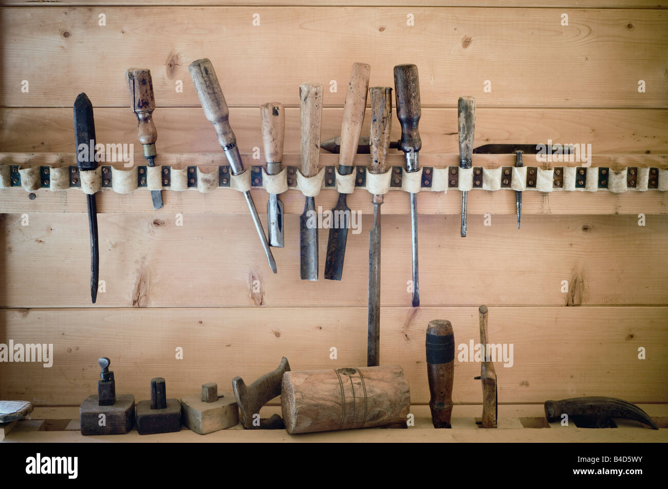 Antique woodworking tools hires stock photography and images Alamy