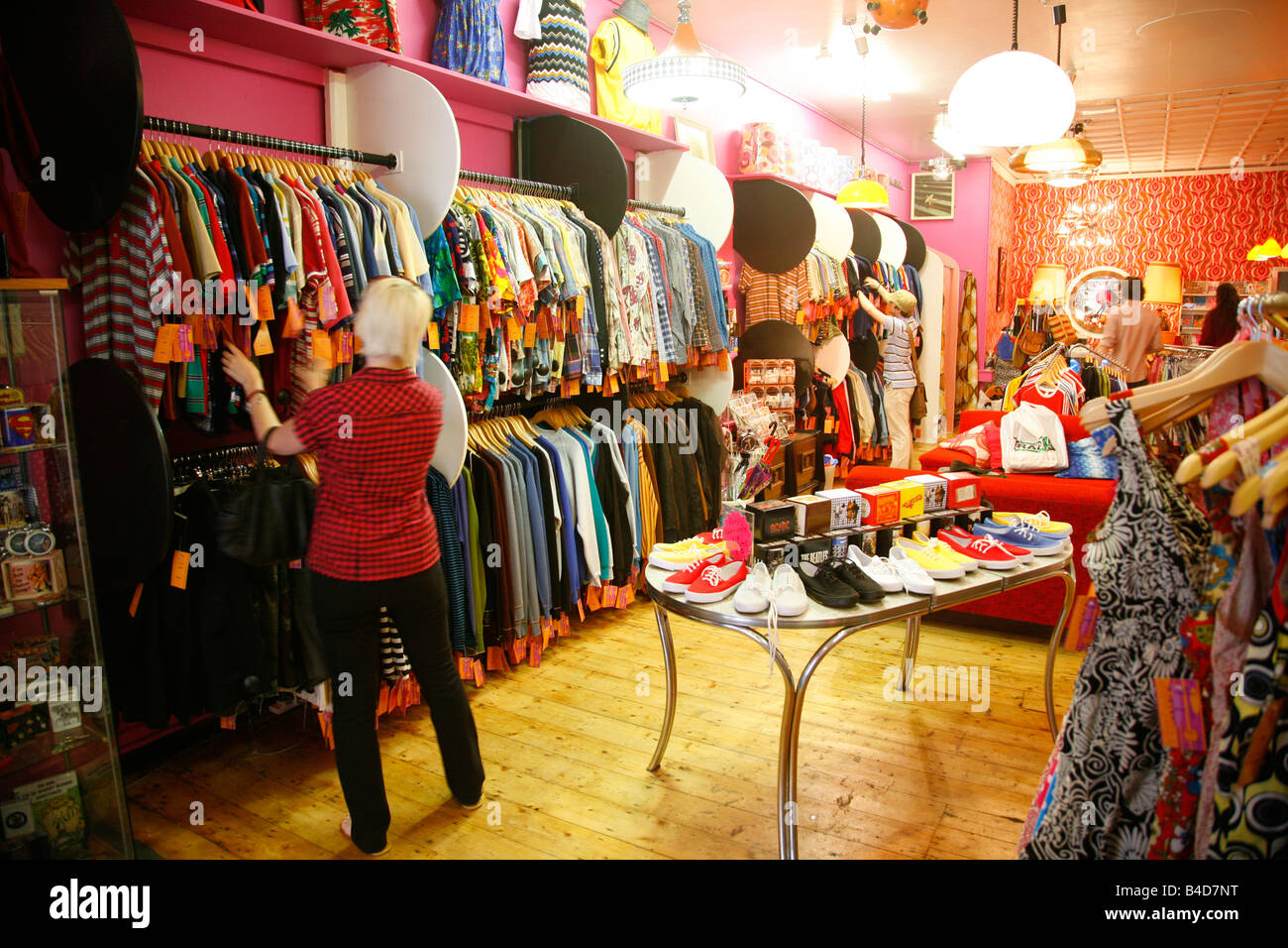 Mod hotsell fashion boutique
