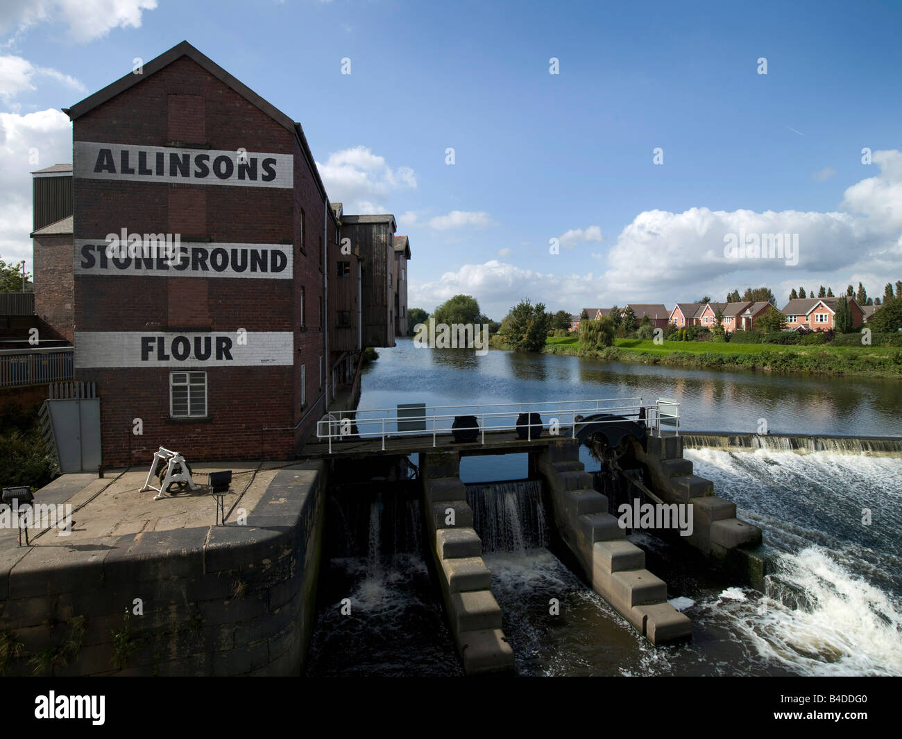 Castleford river aire hires stock photography and images Alamy