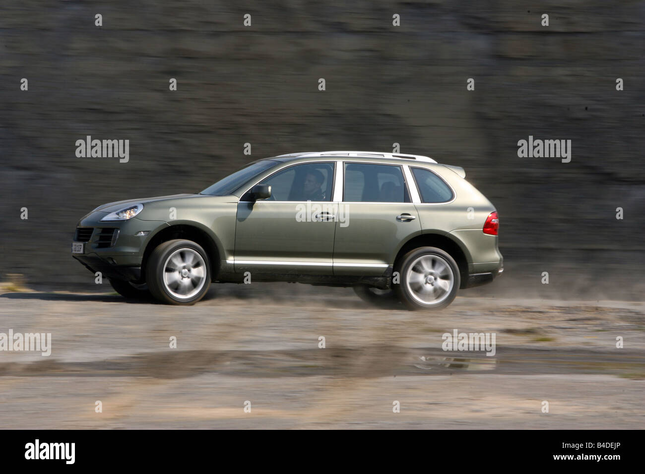 Porsche Cayenne, model year 2005, silver, driving, side view, offroad