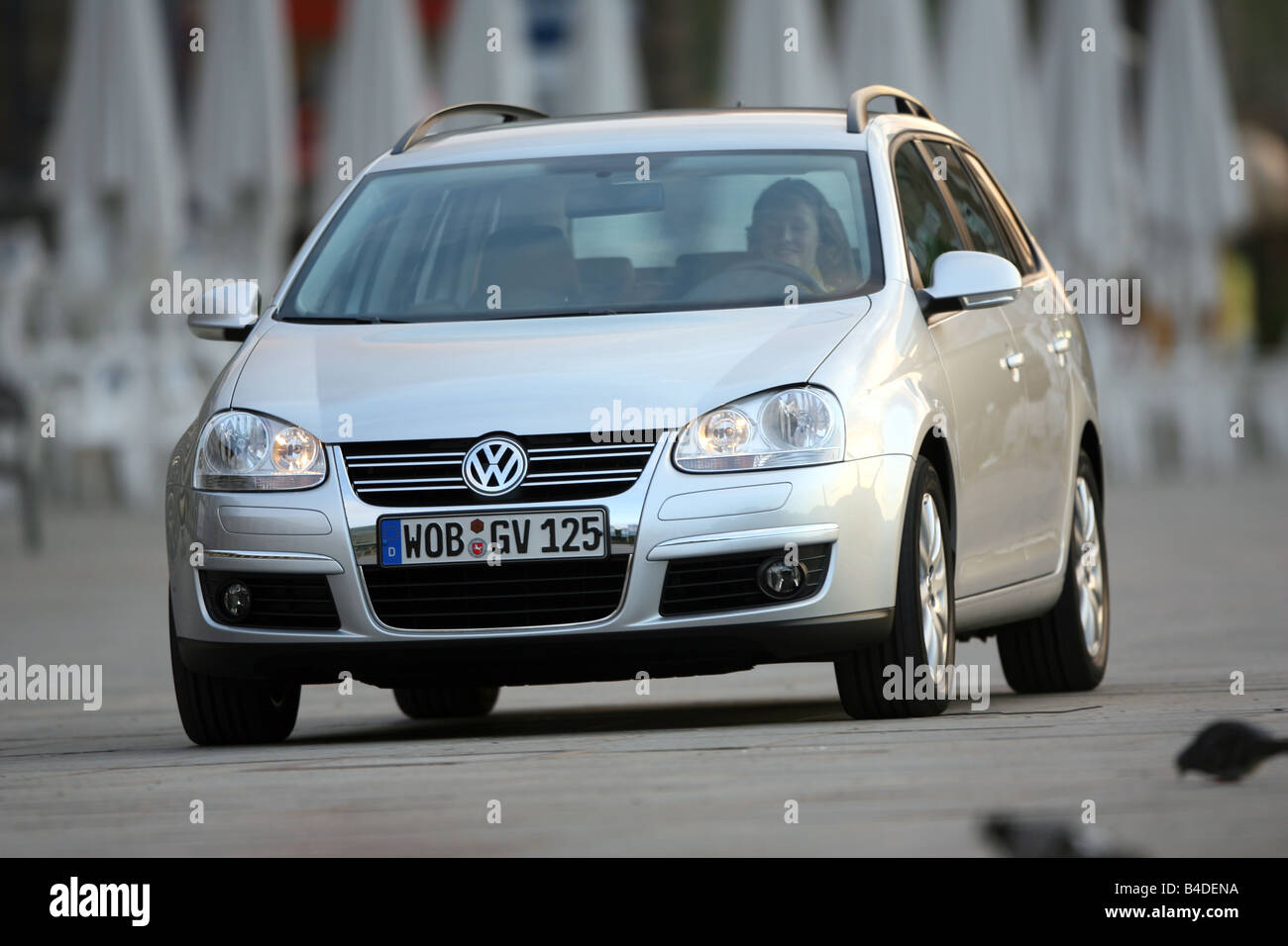 VW Volkswagen Golf Variant 1.9 TDI Trendline, model year 2007-, silver,  driving, diagonal from the front, frontal view, City Stock Photo - Alamy