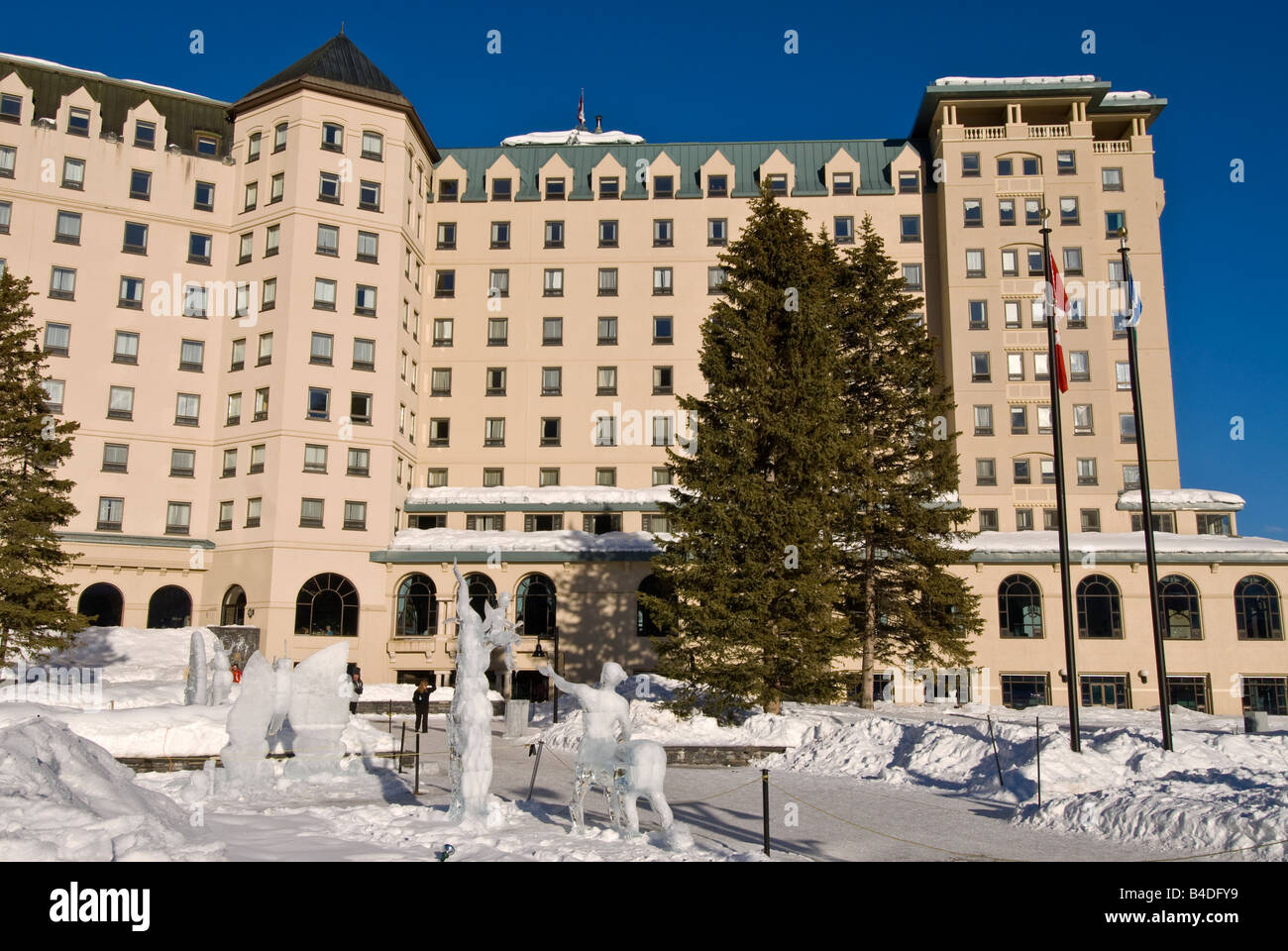Fairmont chateau lake louise hotel ice sculptures snow banff alberta canada luxury resort Stock Photo
