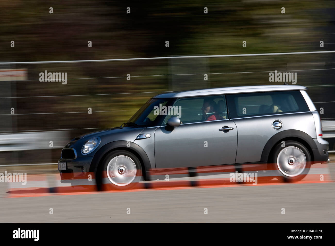 Mini Cooper S Clubman Model Year 2007 Anthracite Driving Side