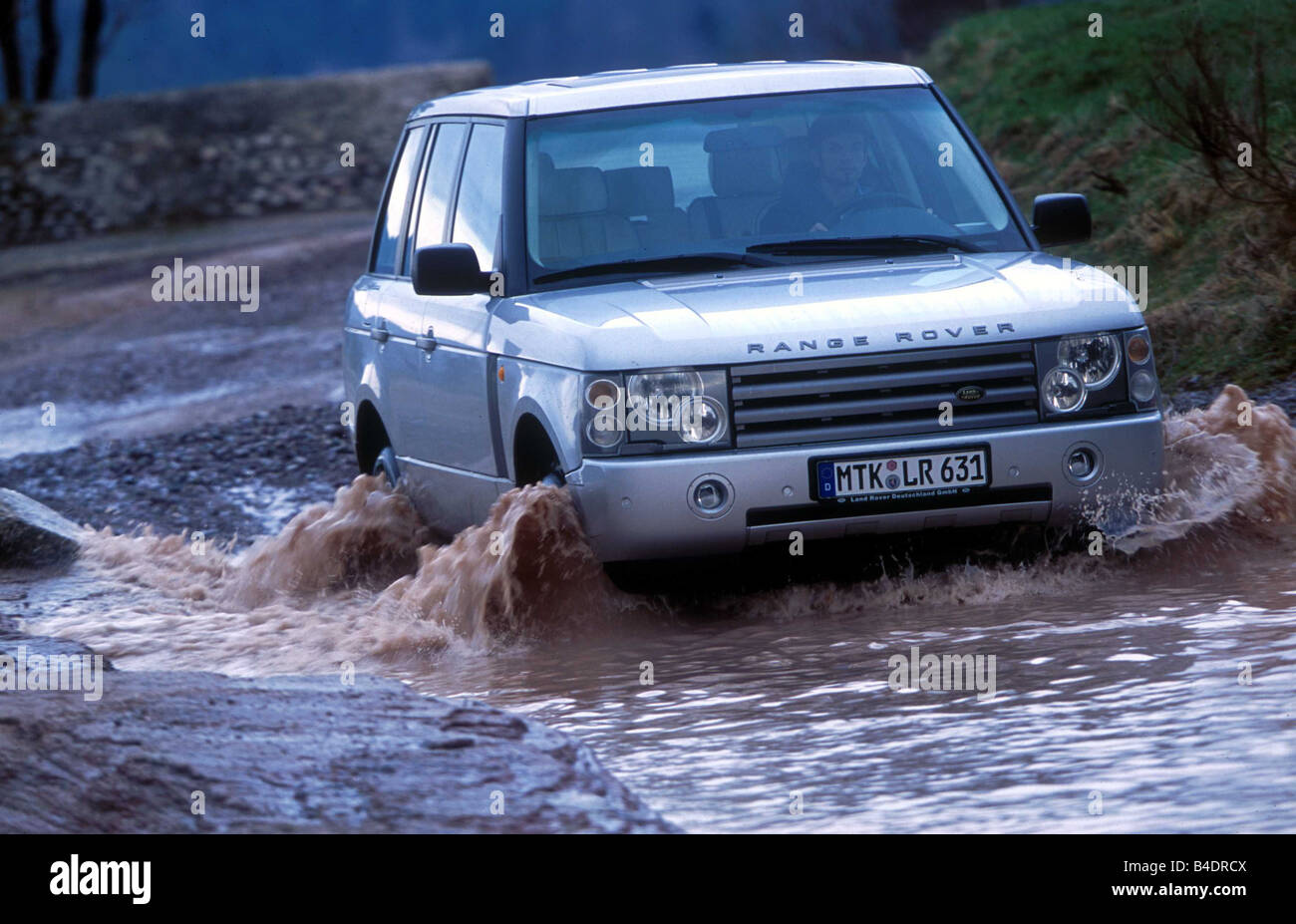 Car, Land Rover Range Rover 4.4i, cross country vehicle, model year ...