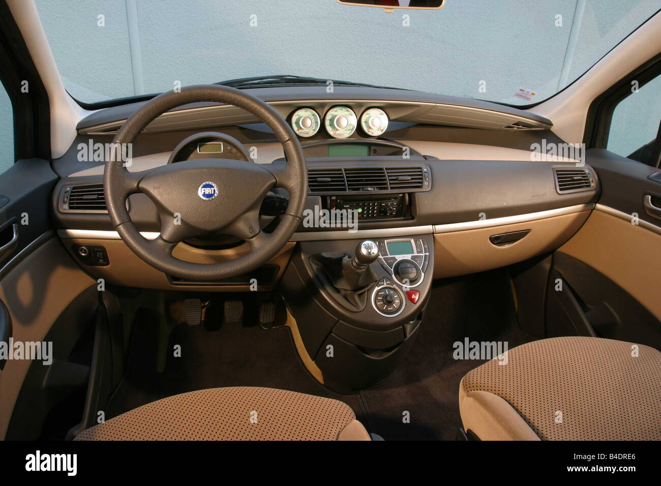 Car, Fiat Ulysse, Van, model year 2002, blue, interior view, Interior view, Cockpit, technique