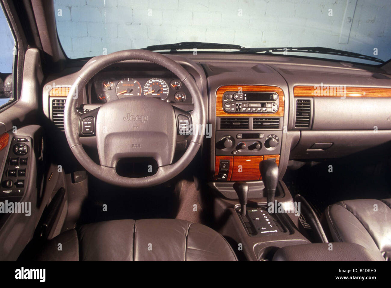 Car, Chrysler Jeep Grand Cherokee 3.1 TD, cross country vehicle, model year 1998-, black, interior view, Interior view, Cockpit, Stock Photo