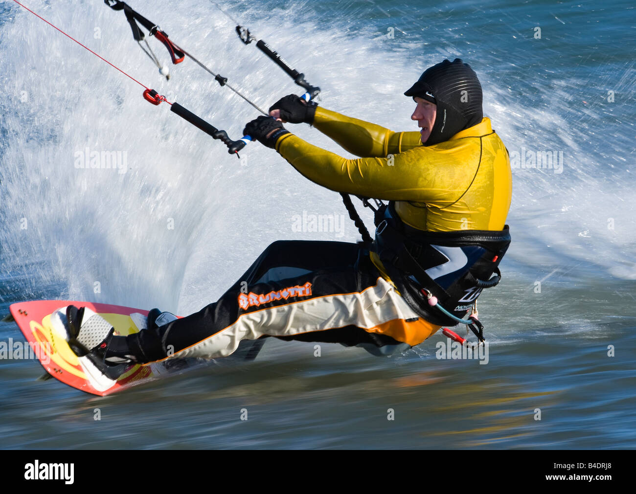 Uk cold water surfer hi-res stock photography and images - Alamy