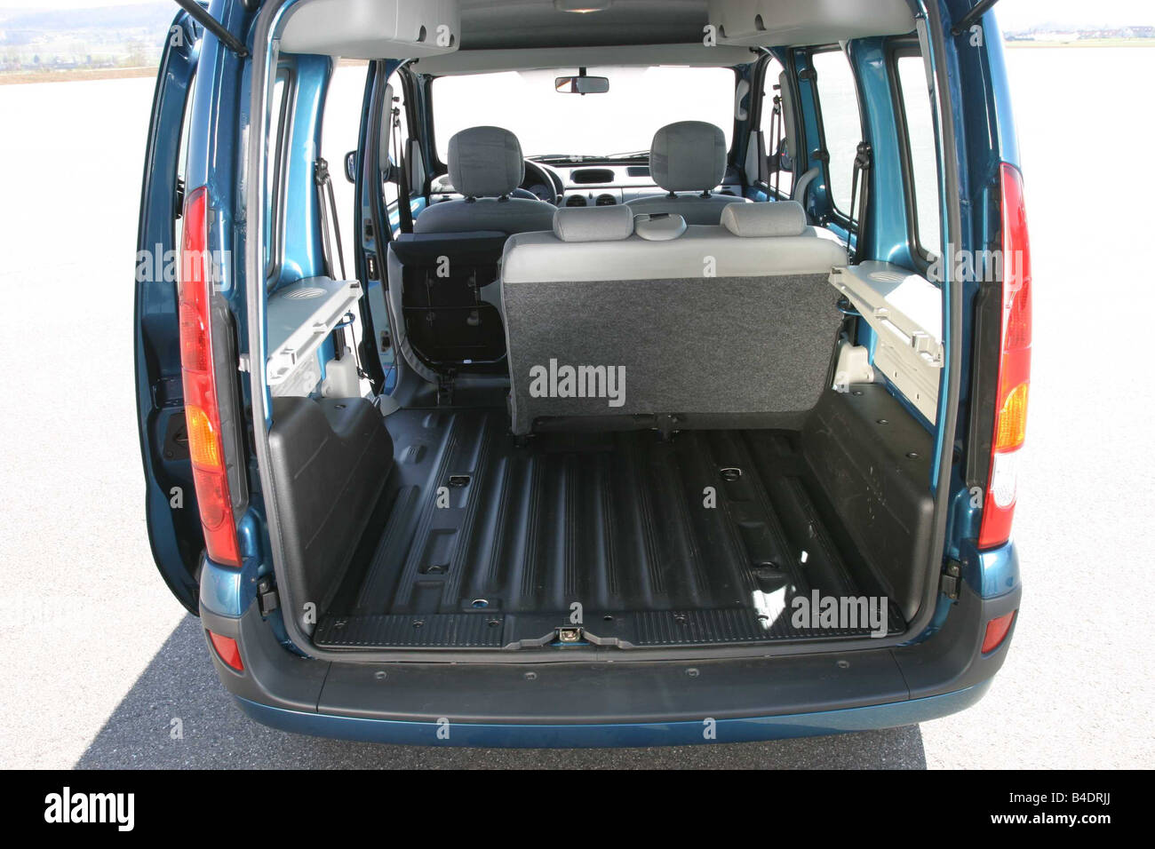 Car, Renault Kangoo, Van, model year 2003-, view into boot, technique/accessory, accessories Stock Photo - Alamy