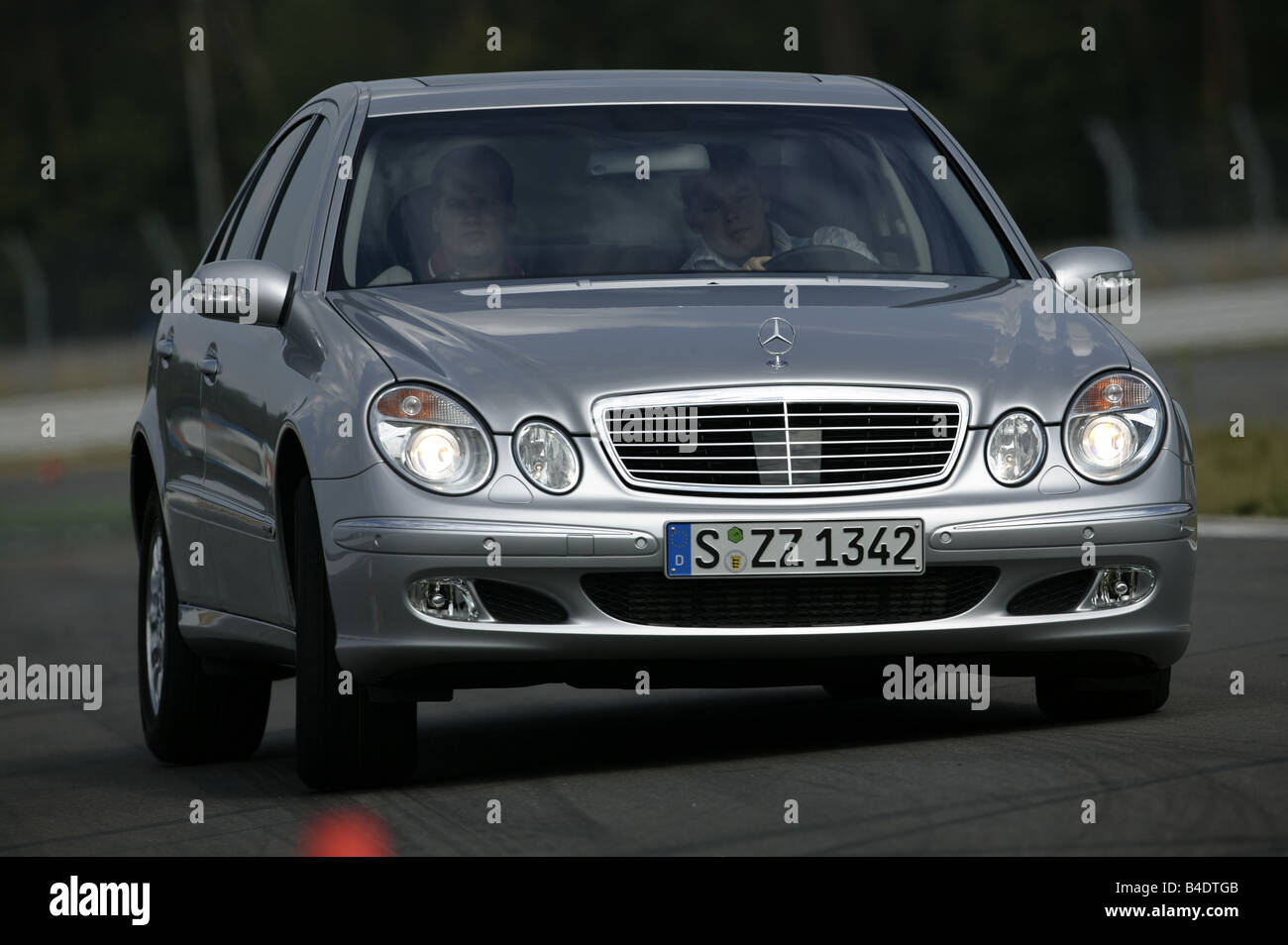 Car Mercedes Class Limousine Upper High Resolution Stock Photography And Images Alamy