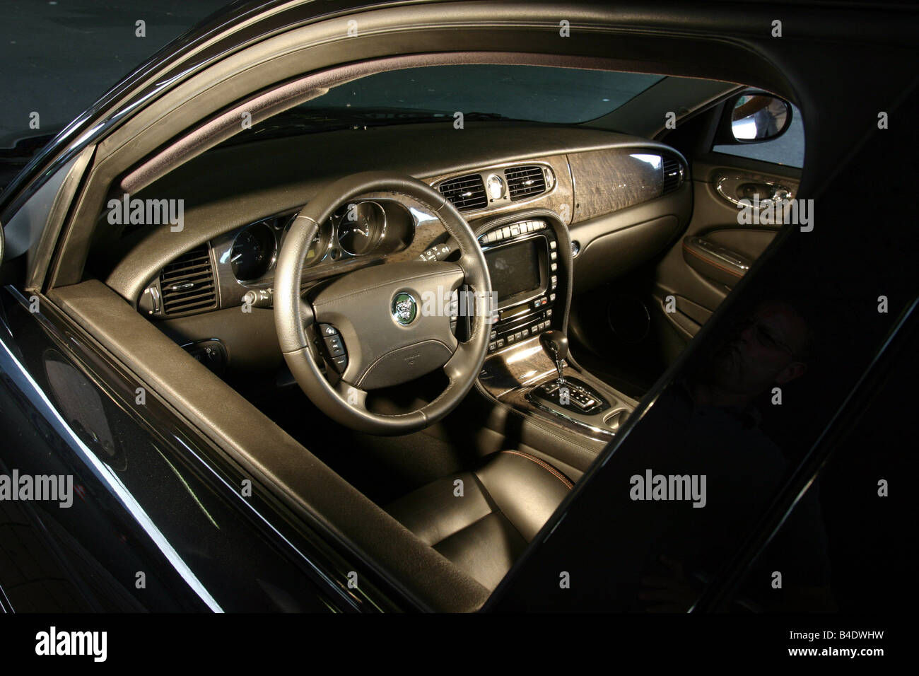 Car, Jaguar XJ R, Limousine, Luxury approx.s, model year 2003-, black, interior view, Interior view, Cockpit, technique/accessor Stock Photo