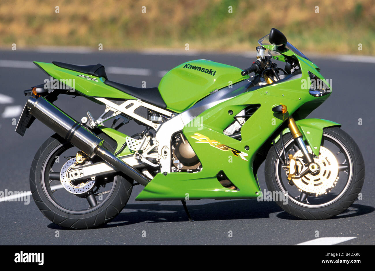 engine cycle, Sports motor cycle, Sportsman, Kawasaki Ninja ZX-6RR, green,  model year 2003, standing, upholding, diagonal from t Stock Photo - Alamy
