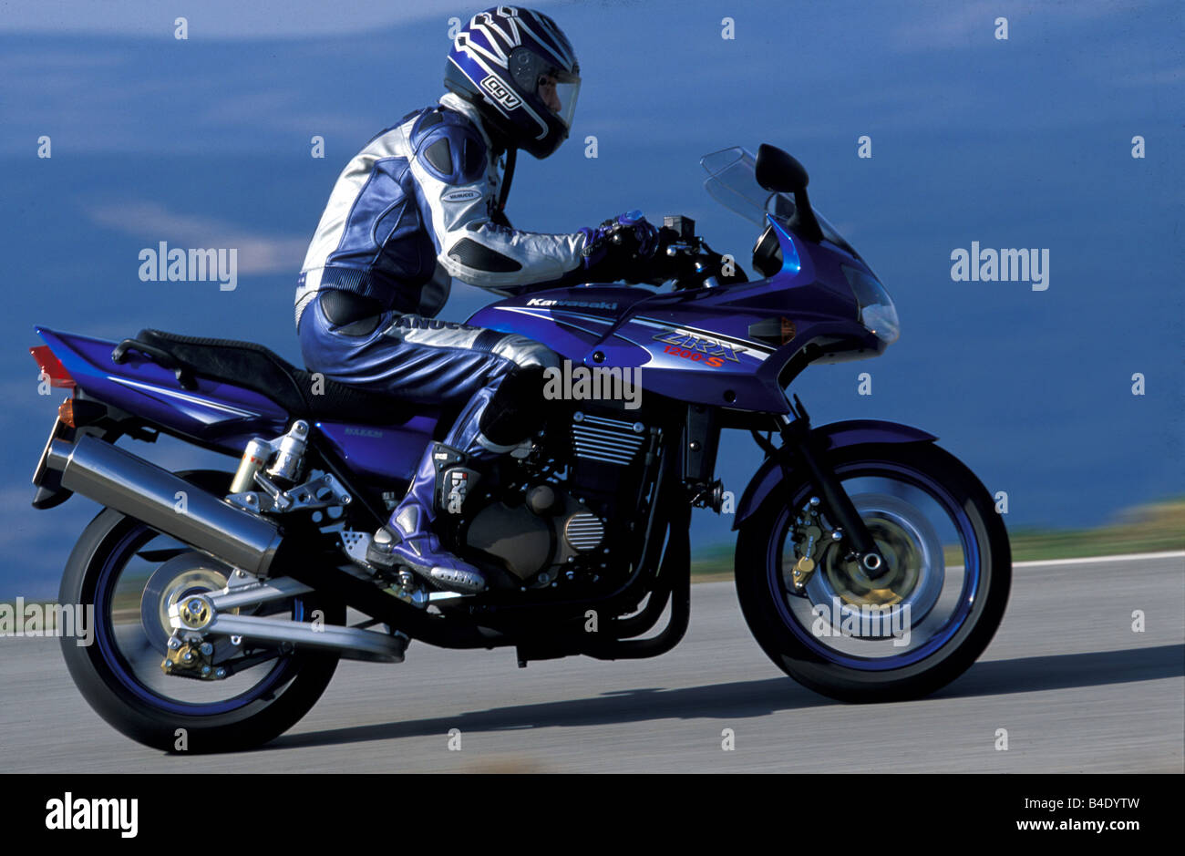 Kawasaki 1200 S High Resolution Photography and Images -