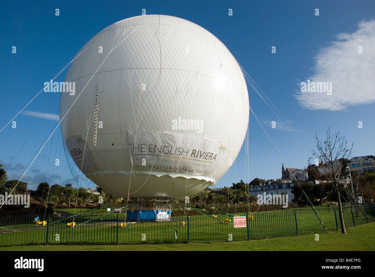 Tether balloon hires stock photography and images Alamy